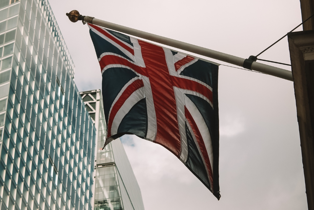 Hero Image - Average UK Salary Guide 2025